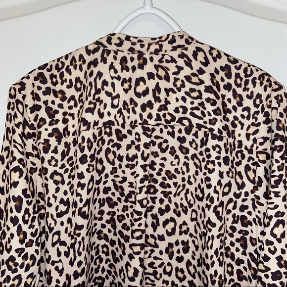 Leopard print Button-up with ties Blouse - Picture 8 of 10